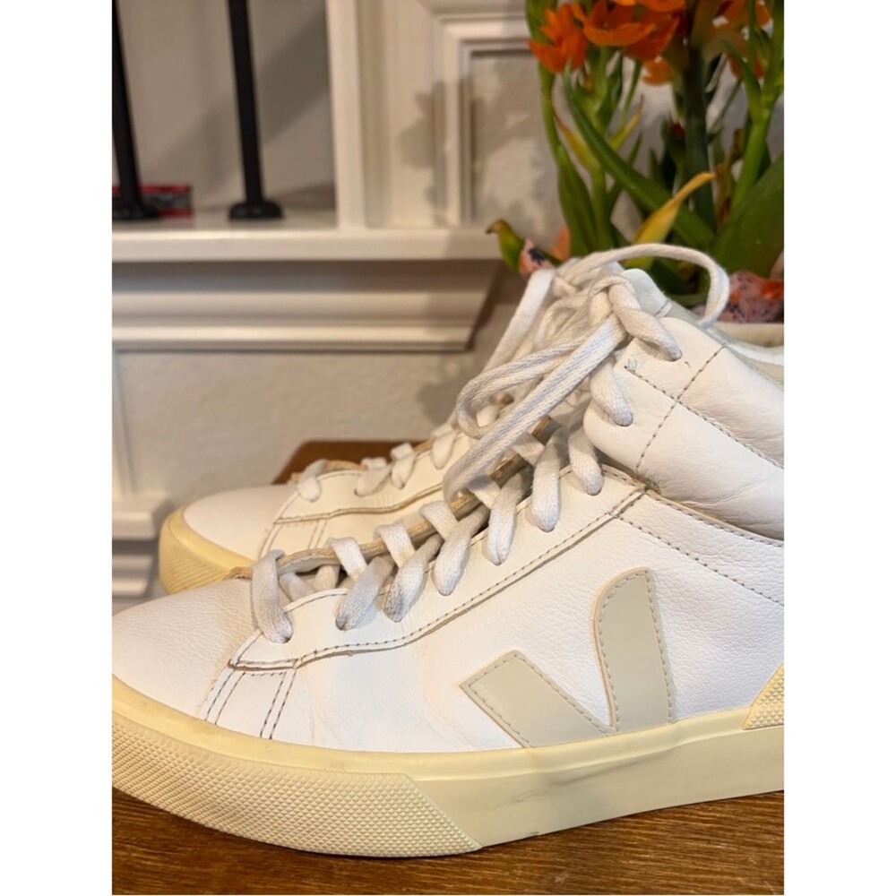 Veja White High-Top Sneaker with Cream Sole - Picture 5 of 10